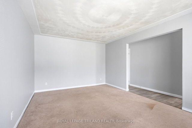 A - 195B Cedarvale Crescent