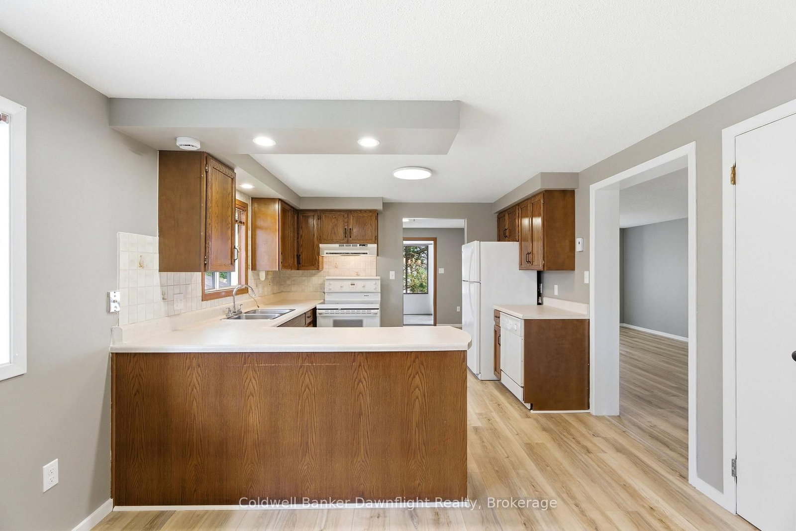 516 Maitland Court • North Huron, ON photo 15
