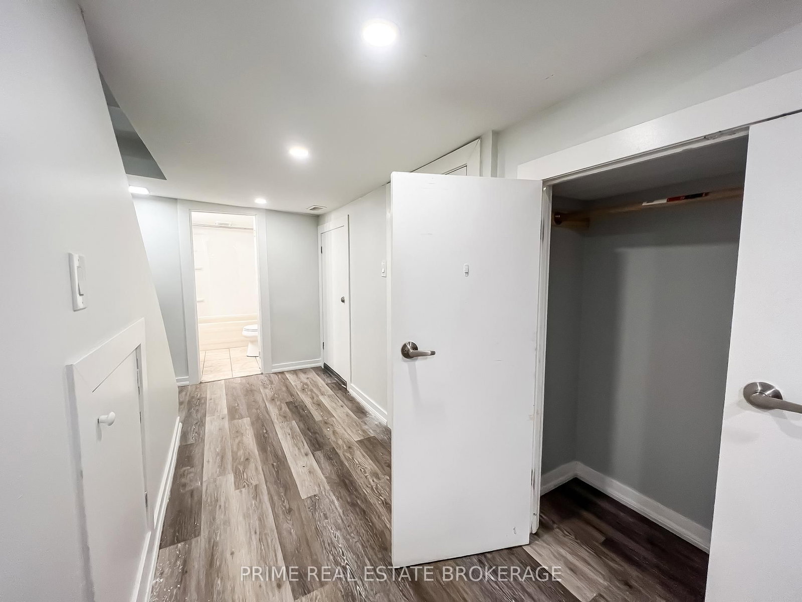 203 John Street N - Photo 33
