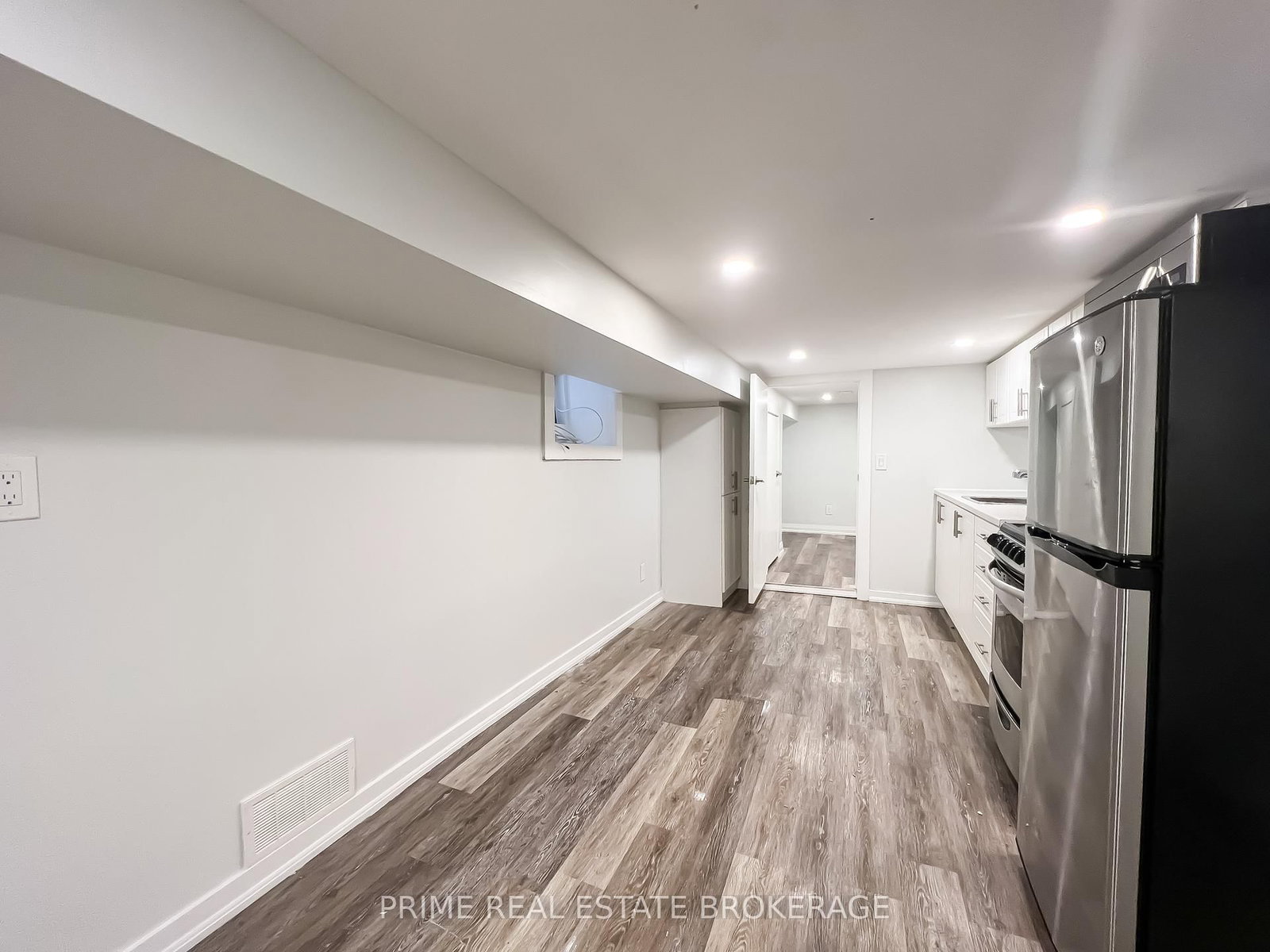 203 John Street N - Photo 35