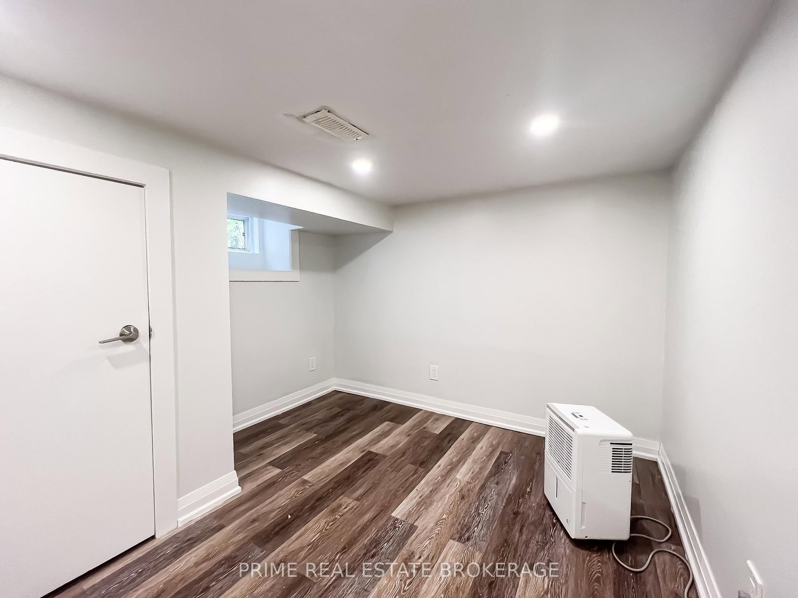 203 John Street N - Photo 36