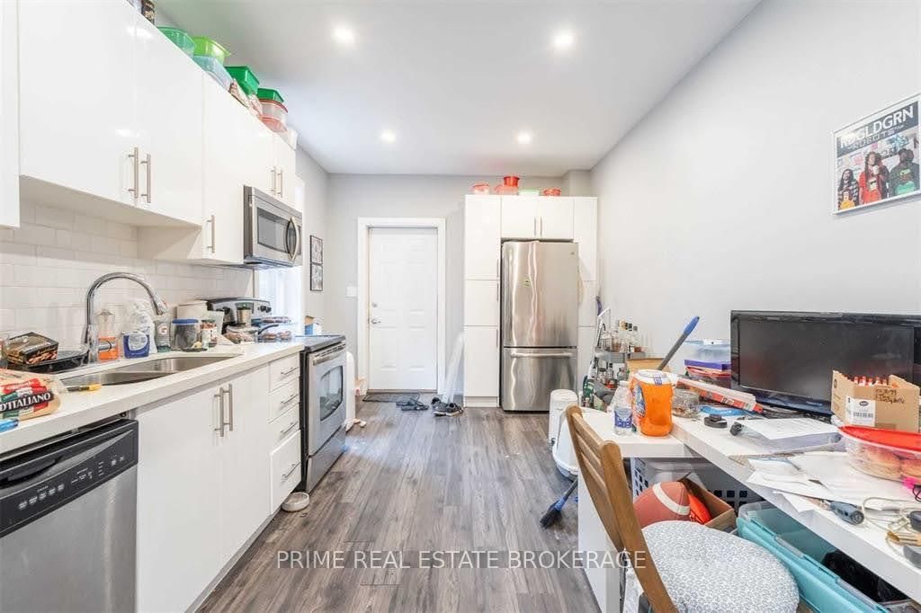 203 John Street N - Photo 7