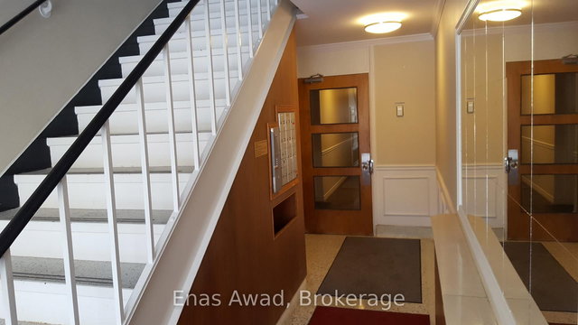 3 - 111 Crichton Street
