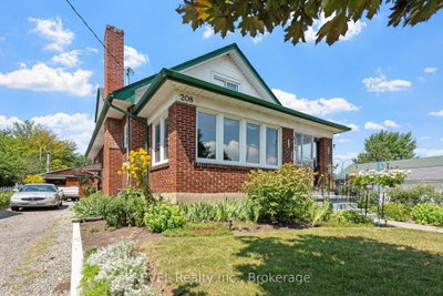 208 NORTH Street • Fort Erie, ON photo 3