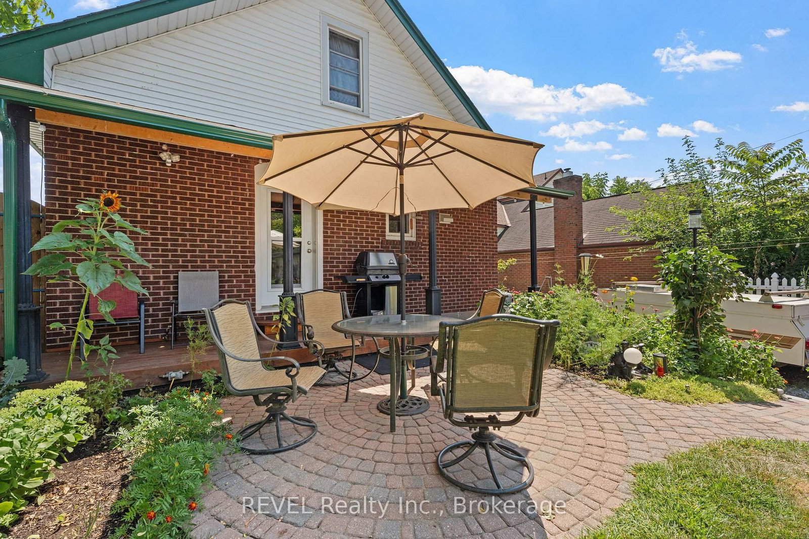 208 NORTH Street • Fort Erie, ON photo 36