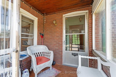 208 NORTH Street • Fort Erie, ON photo 5
