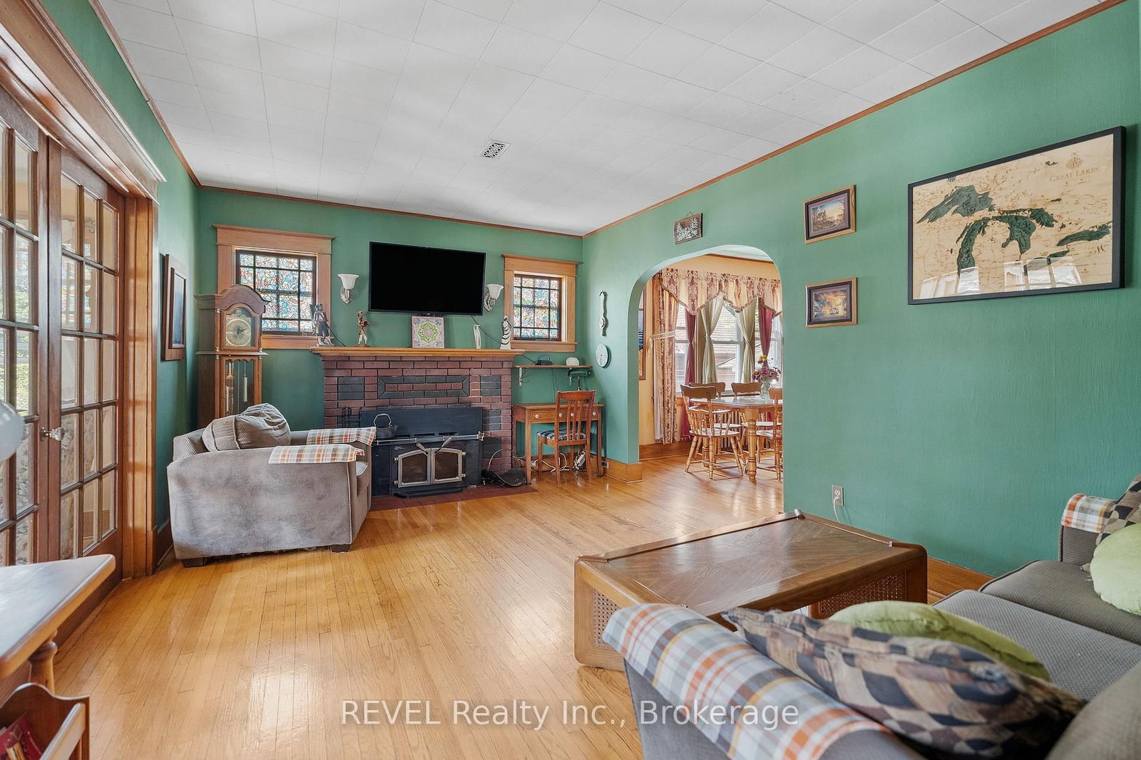 208 NORTH Street • Fort Erie, ON photo 7