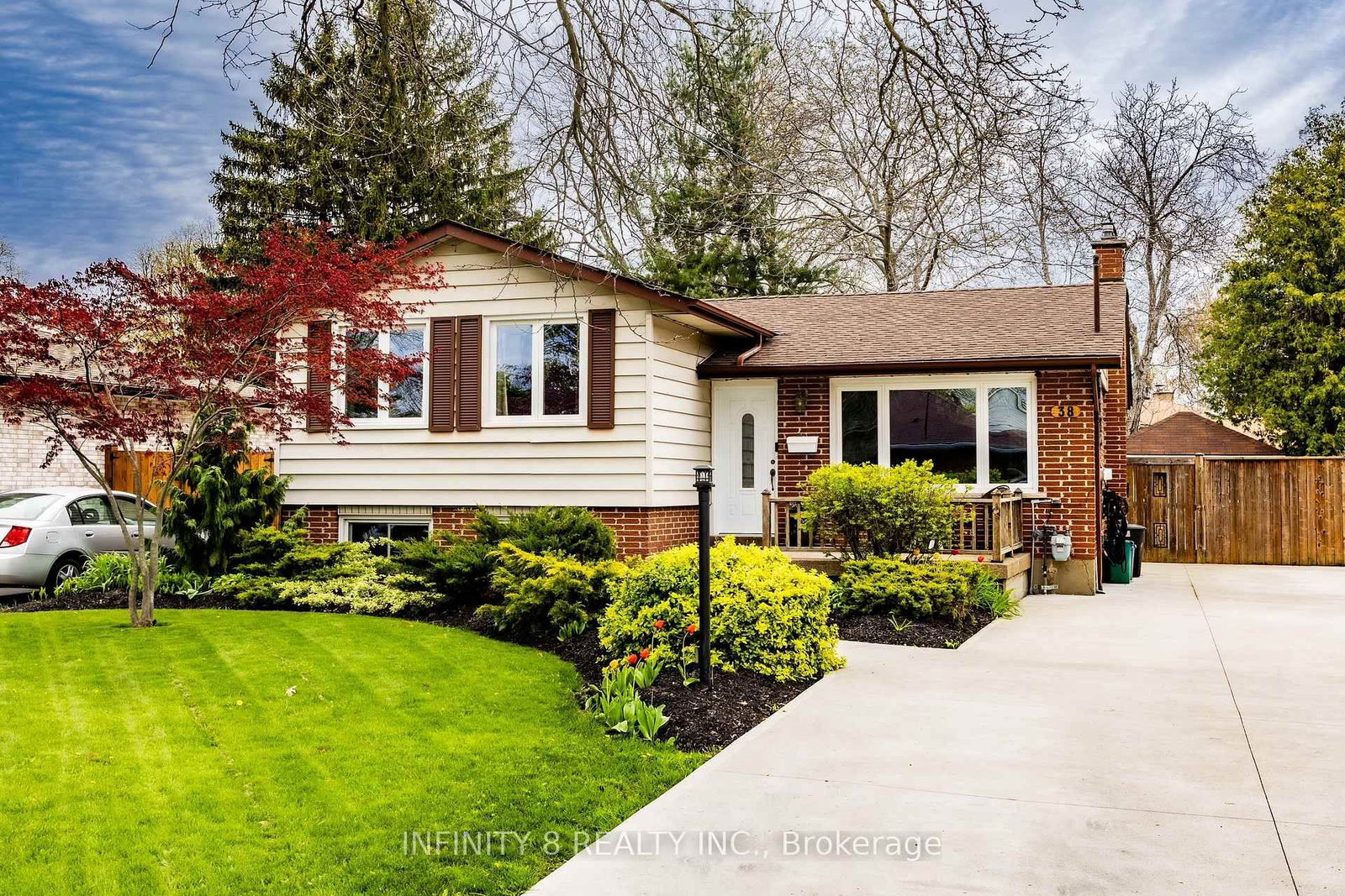 Detached House for sale at 38 Crescentwood Drive, St. Catharines, Ontario, L2N 4L1 - Lakeport - MLS: X13095210