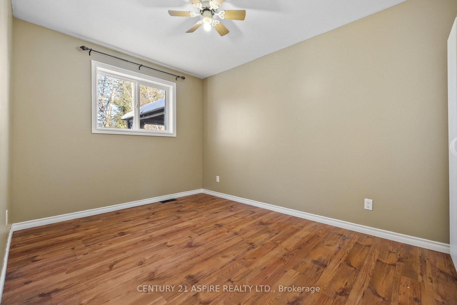 84 Sandy Beach Road • Pembroke, ON photo 12