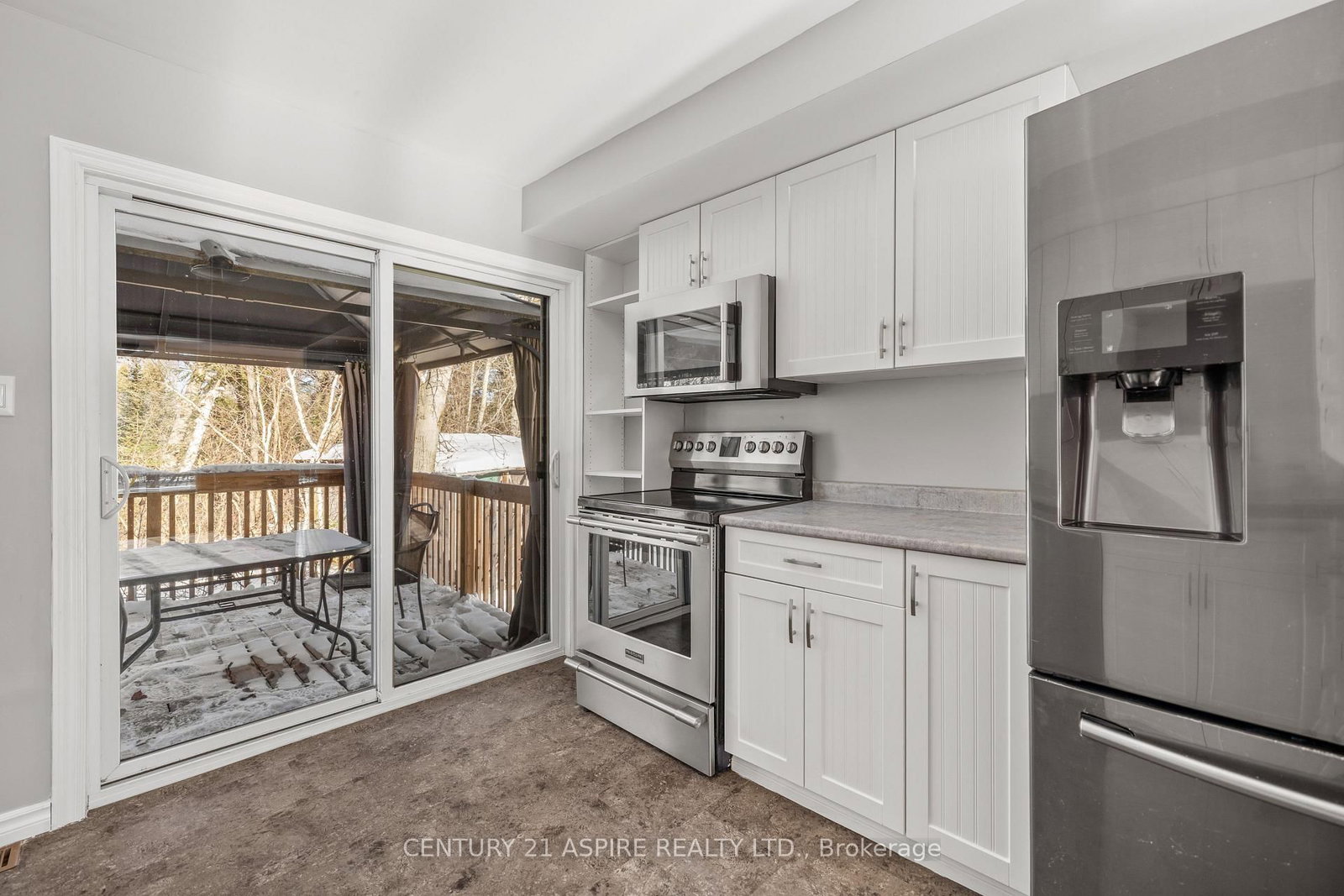 84 Sandy Beach Road • Pembroke, ON photo 5