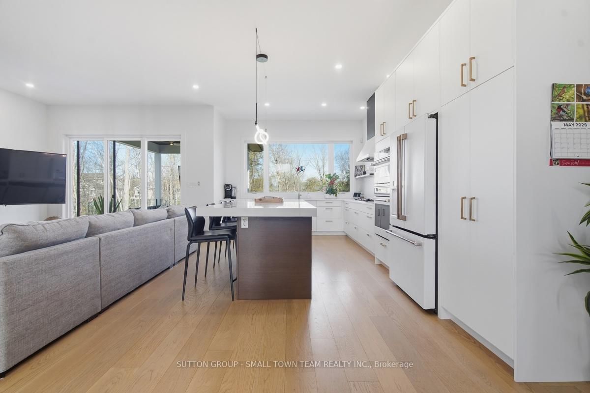 31 CREEK SIDE Place • Lambton Shores, ON photo 10