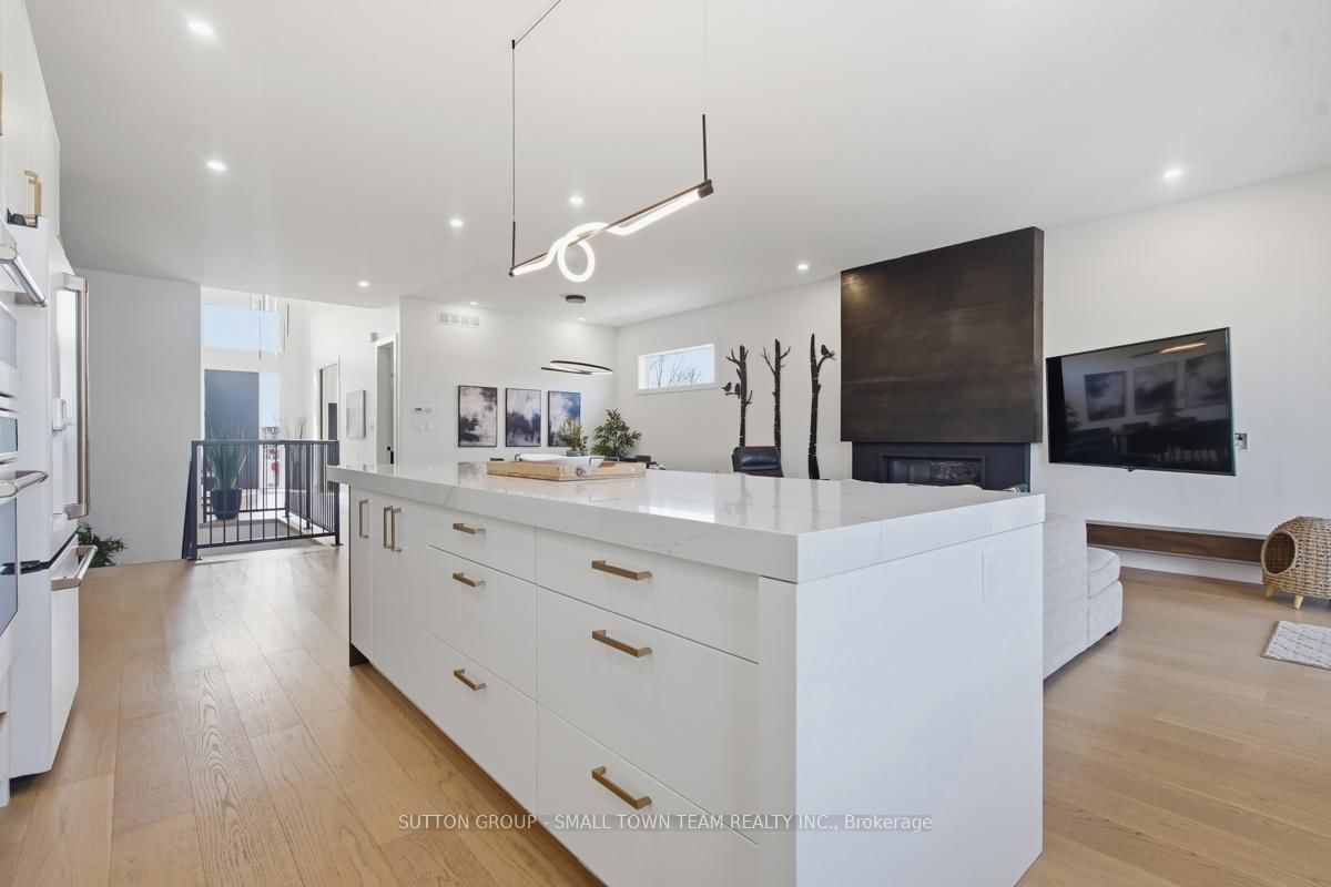 31 CREEK SIDE Place • Lambton Shores, ON photo 14