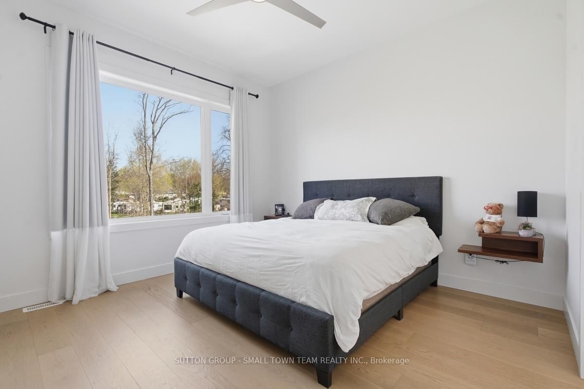 31 CREEK SIDE Place • Lambton Shores, ON photo 15