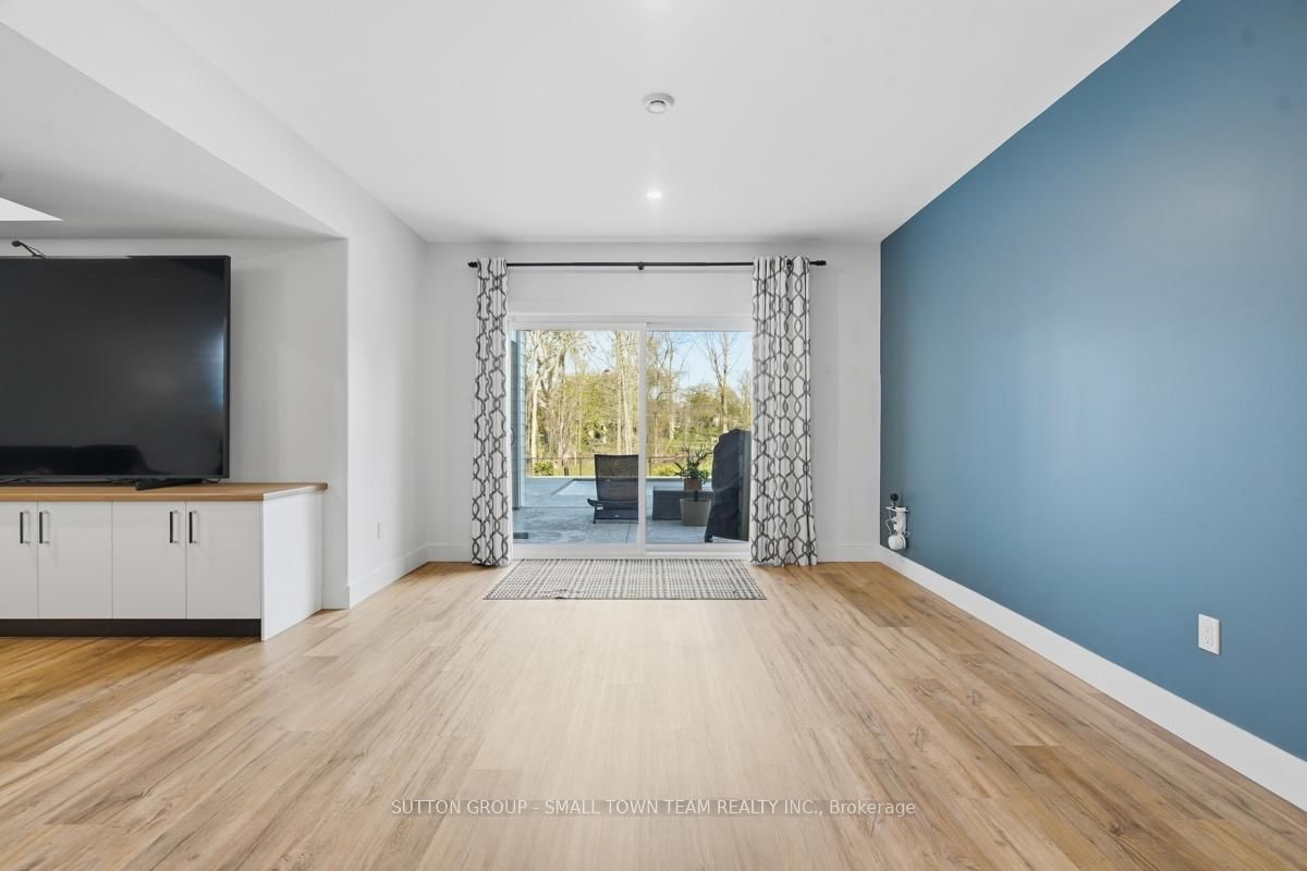 31 CREEK SIDE Place • Lambton Shores, ON photo 26