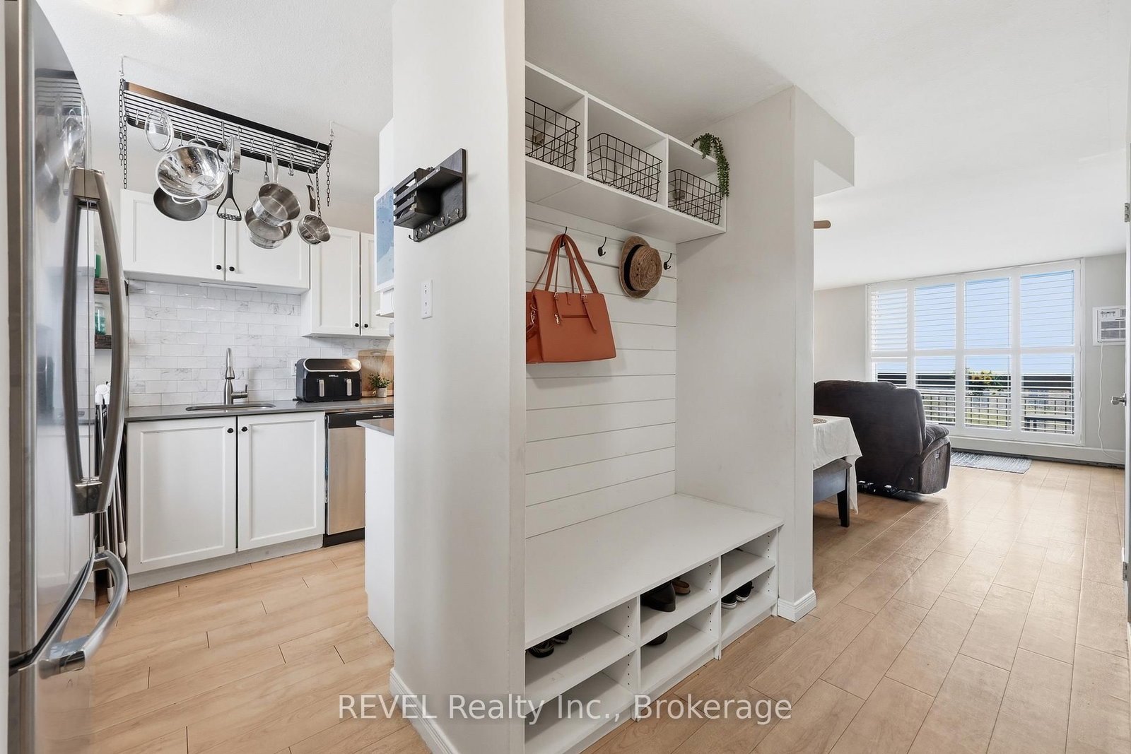 350 Quigley Road, Unit 824 - Photo 8
