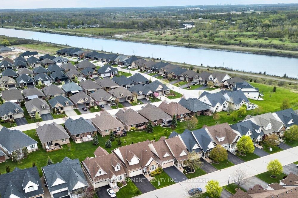 30 GALLOWAY Trail • Welland, ON photo 3