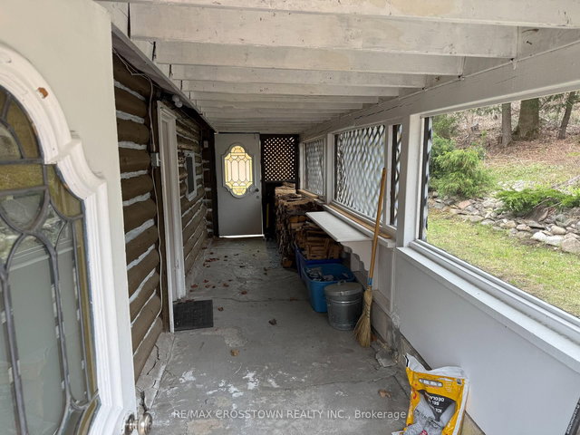 1161 Uffington Road