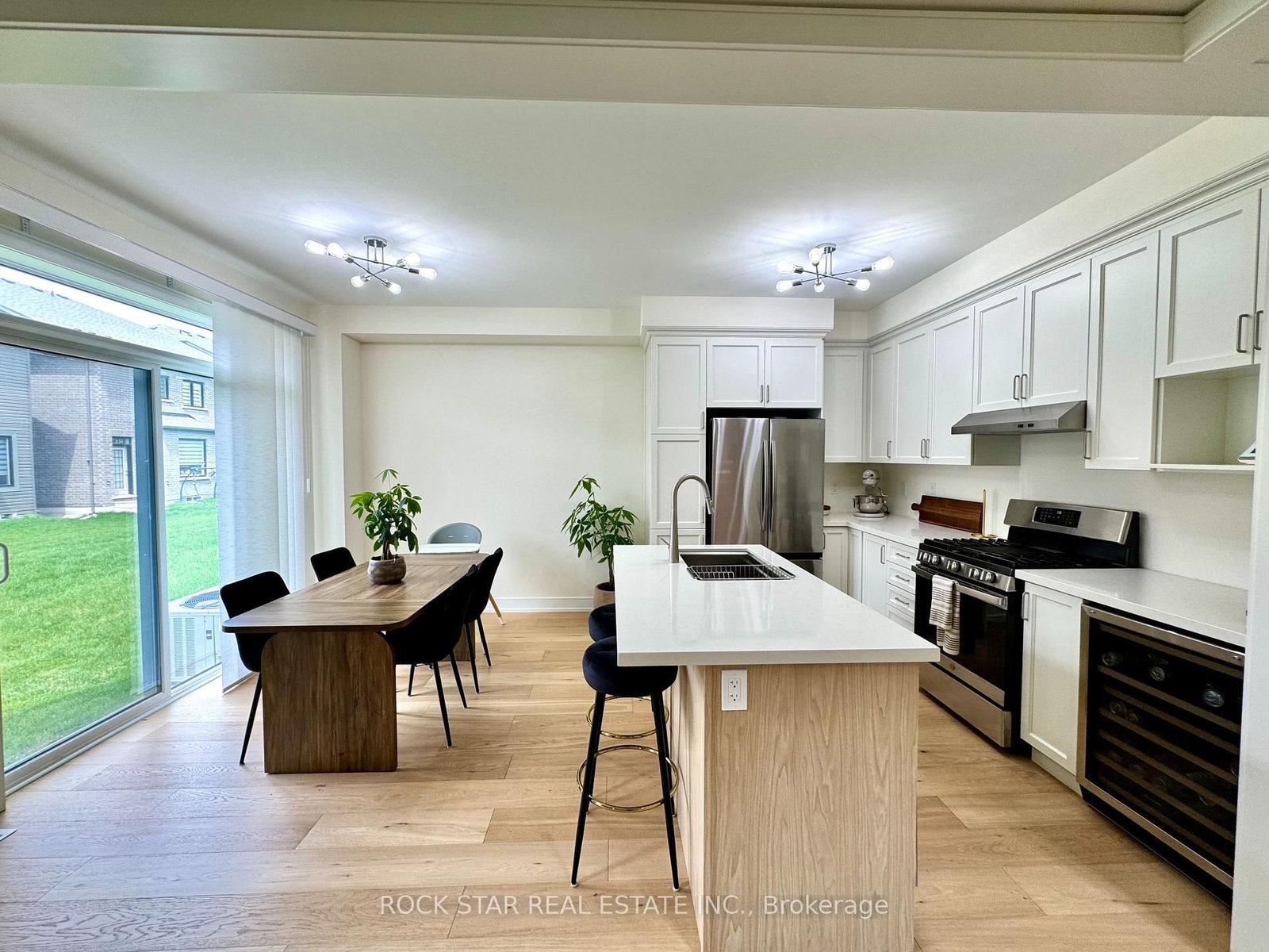 27 Ferguson Street - Photo 3