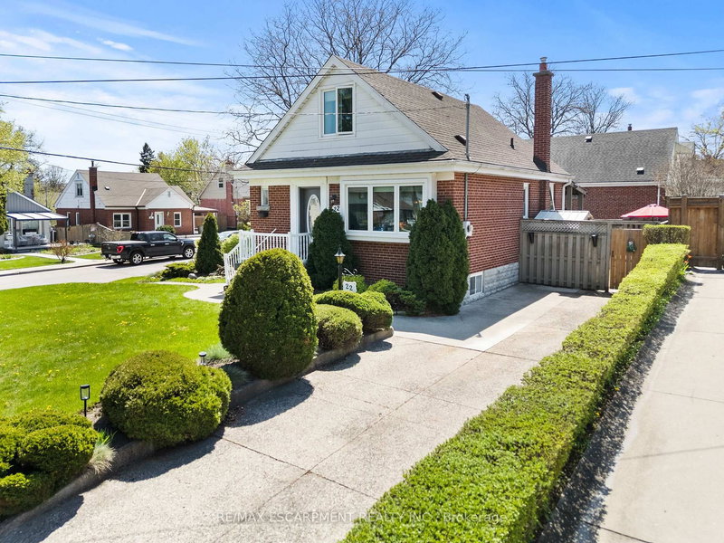 home for sale on 22 Dundonald Avenue