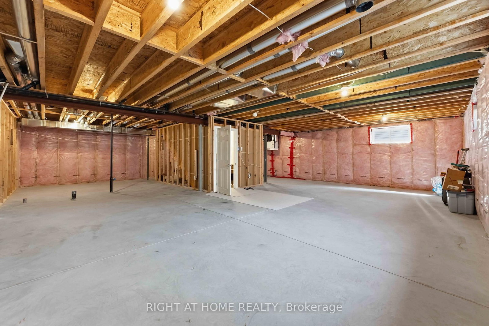 259 Shinny Avenue • Ottawa, ON photo 29