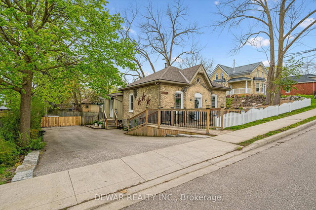 41 Crombie Street