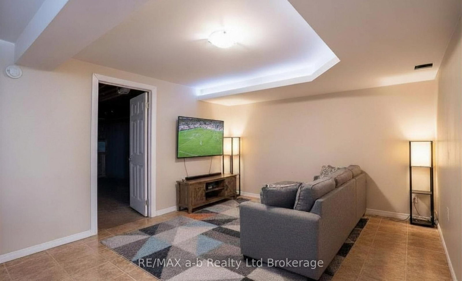 10 Dufferin Street • #27 • Norwich, ON photo 12