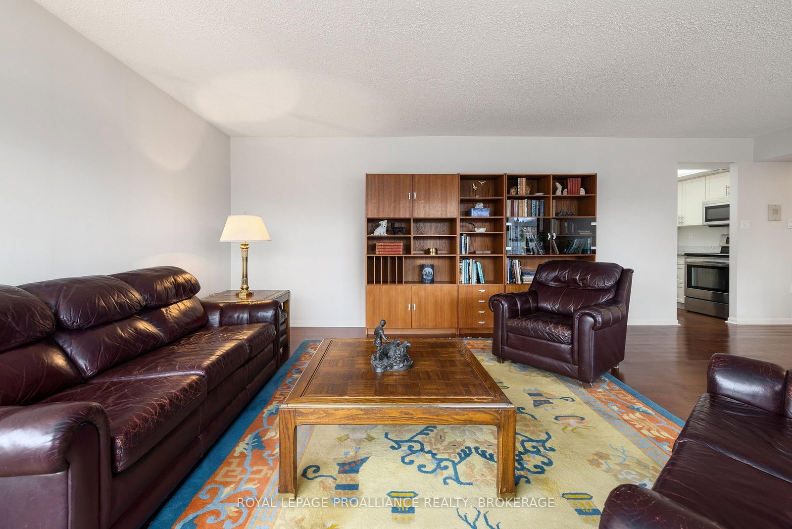 165 Ontario Street, Unit 301 - Photo 11