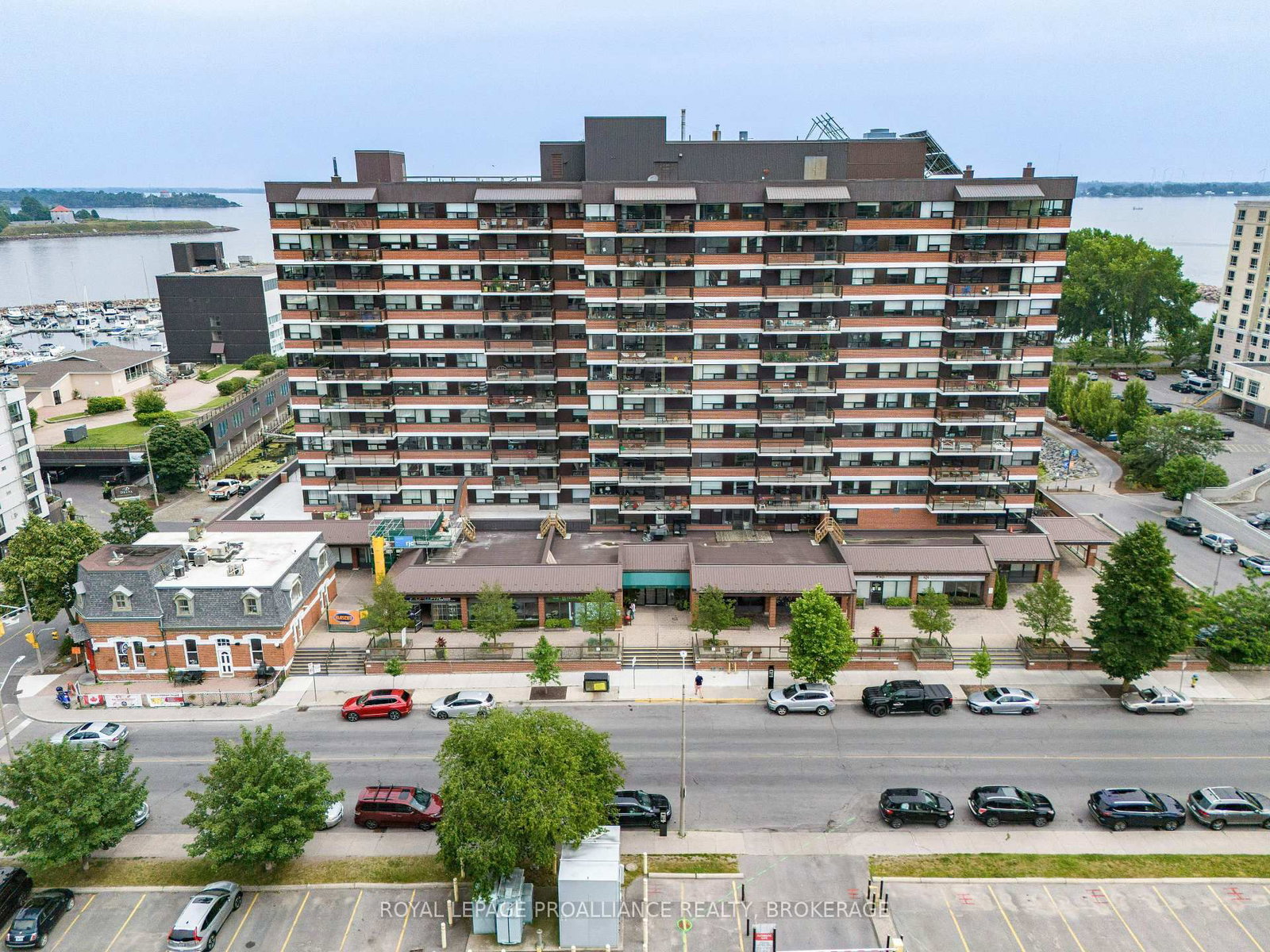 165 Ontario Street, Unit 301 - Photo 36
