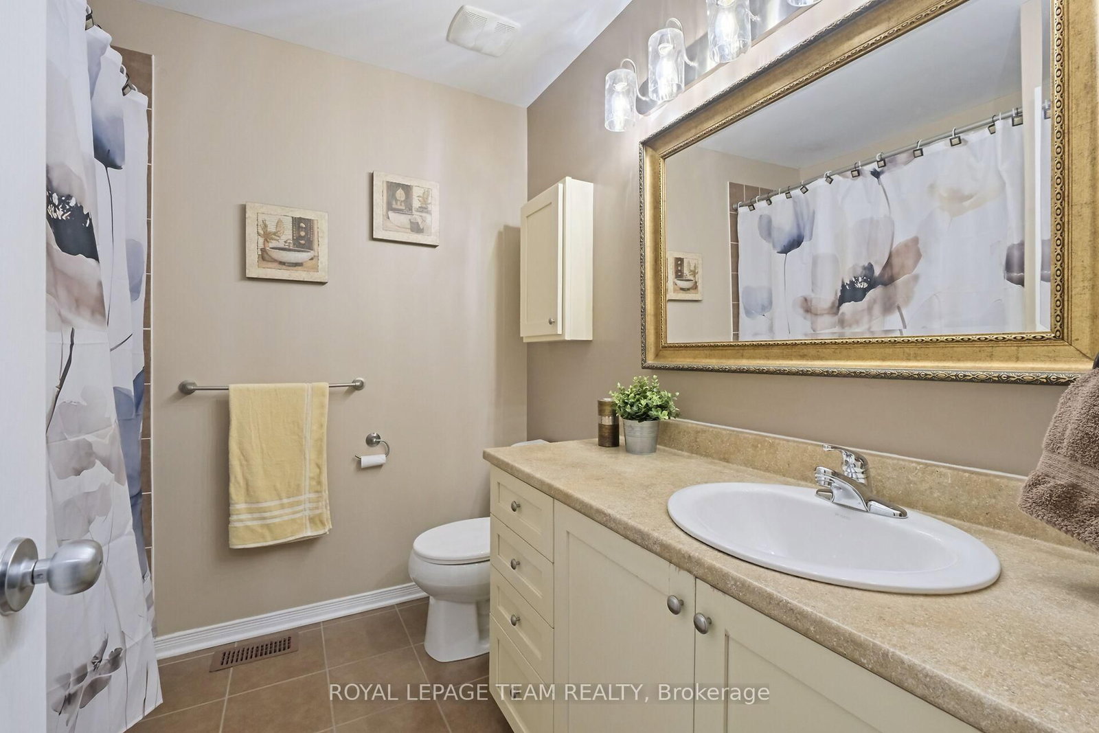 215 Parkrose Private • Ottawa, ON photo 27