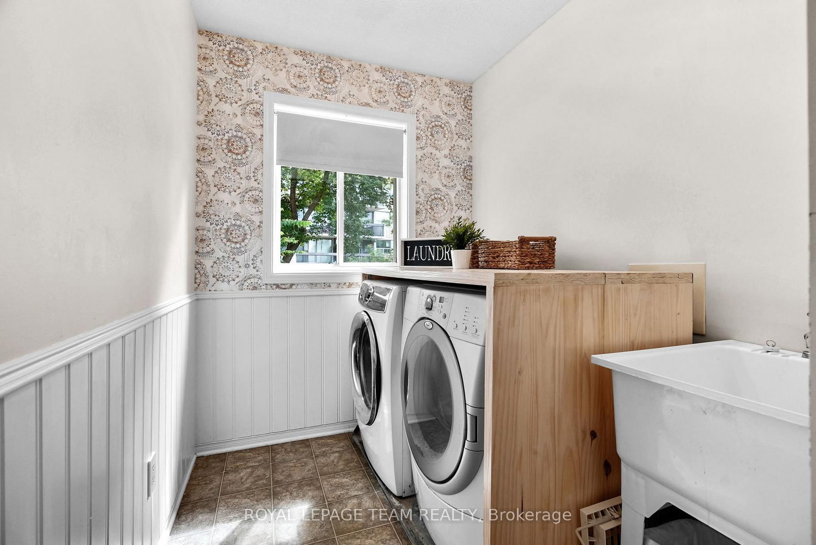 2122 Saunders Avenue - Photo 25
