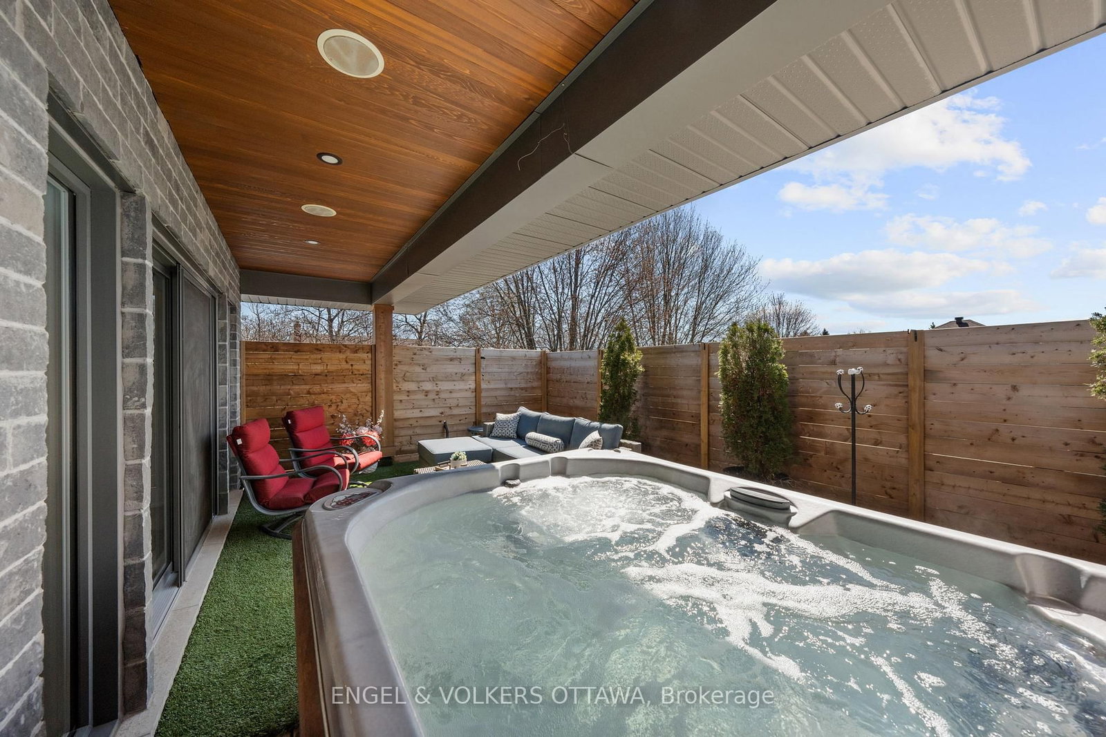 15 Tierney Drive • Nepean, ON photo 27
