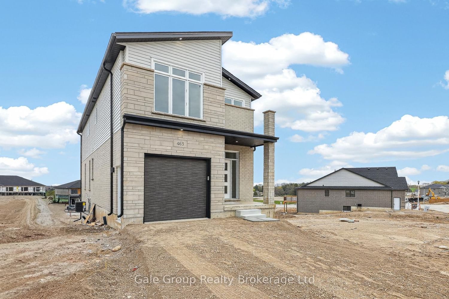 463 Gillespie Street - Photo 2