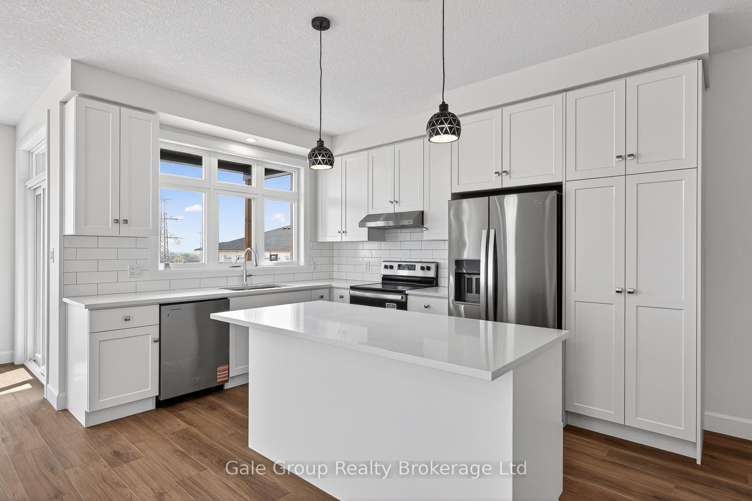 463 Gillespie Street - Photo 7