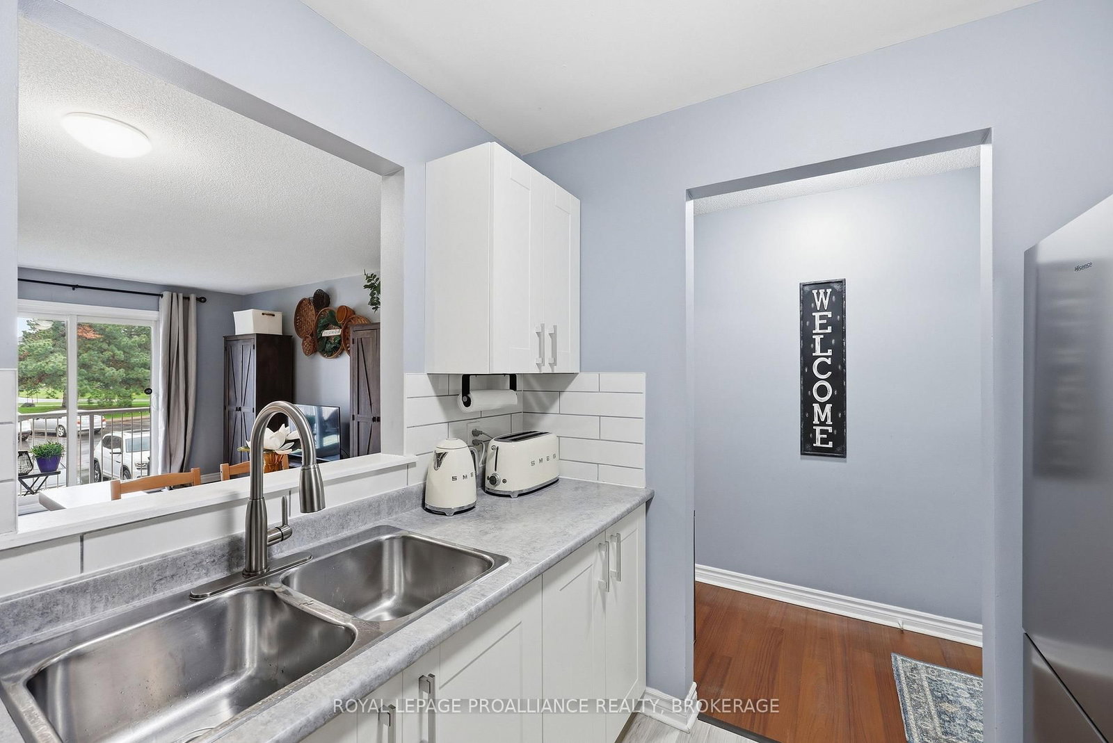 580 Armstrong Road, Unit 201 - Photo 24