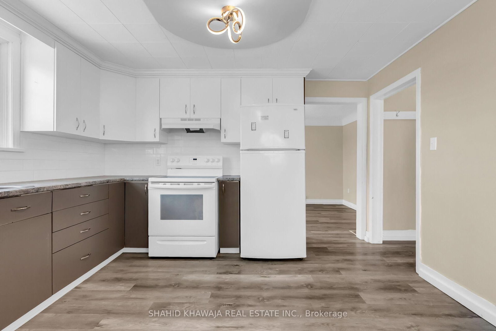 22 Lyons Avenue • Welland, ON photo 16
