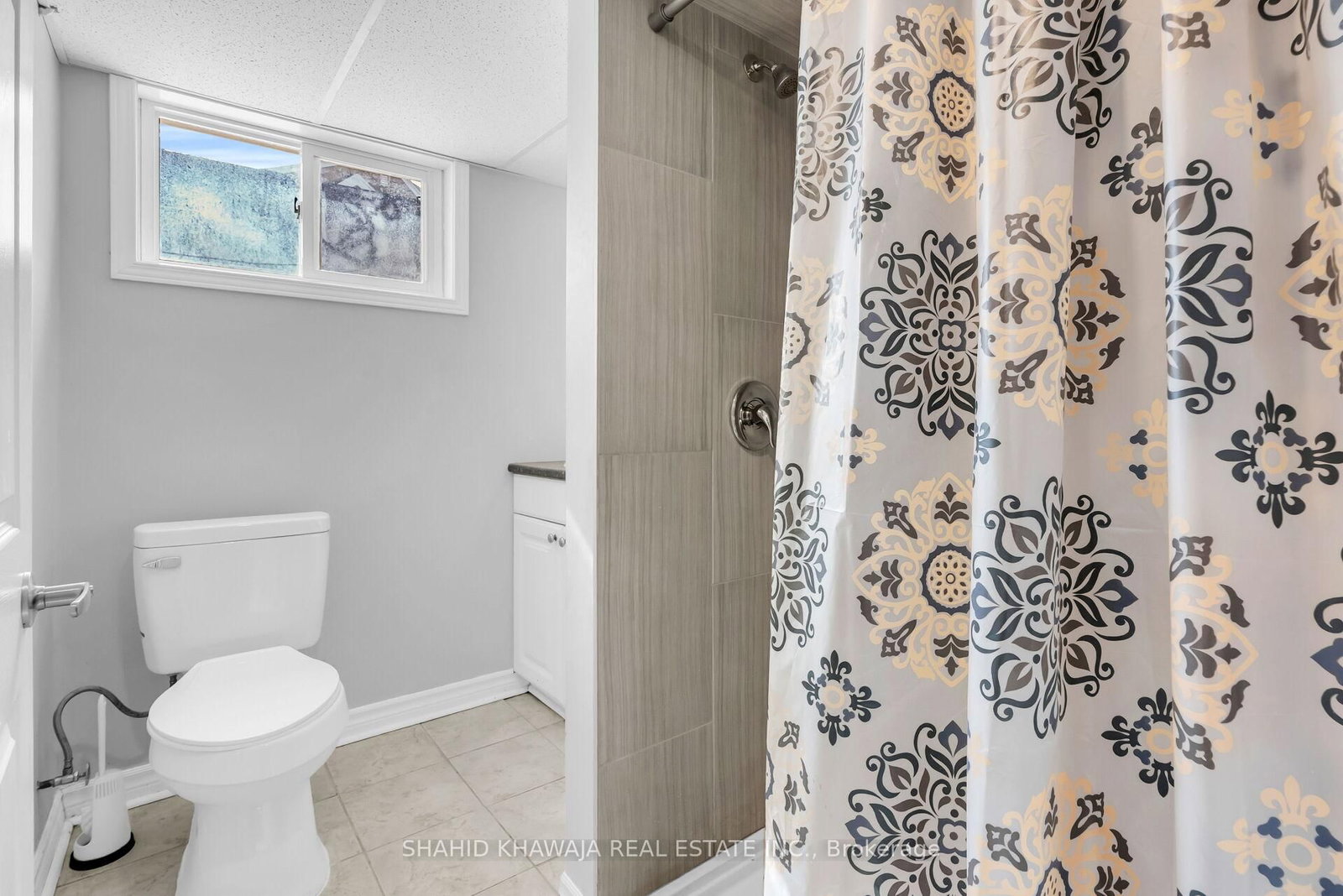 22 Lyons Avenue • Welland, ON photo 31
