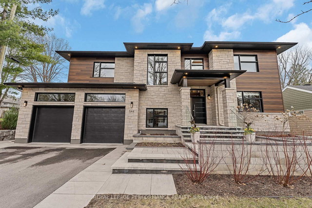 544 Neighbourhood Way
