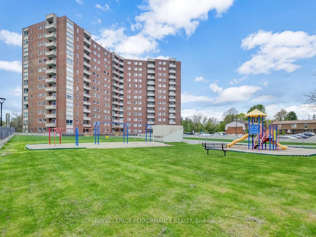 915 Elmsmere Road, Unit 903 - Photo 27