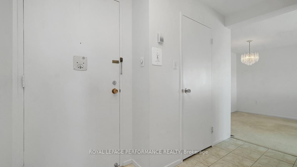 915 Elmsmere Road, Unit 903 - Photo 3