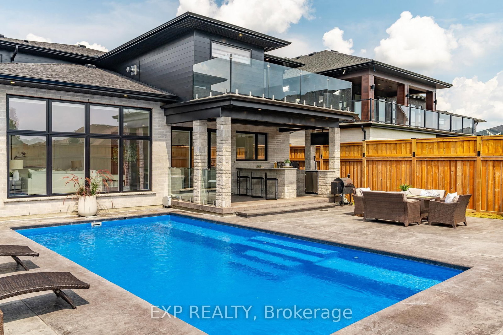 1052 Walton Avenue • North Perth, ON photo 14