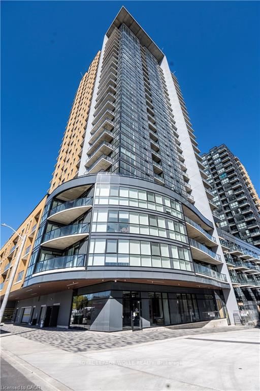 2206 - 108 GARMENT Street