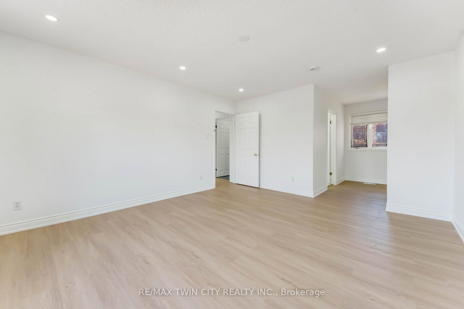 530 Fountain Street S - Photo 19