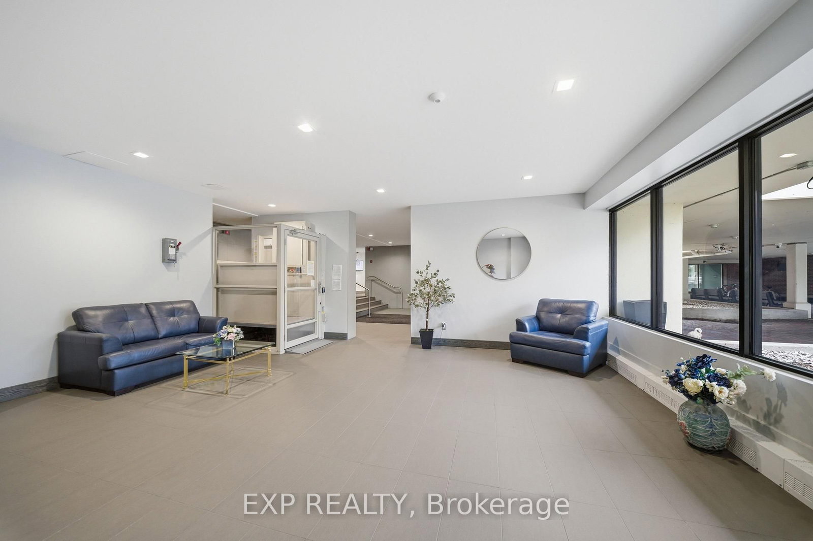 665 BATHGATE Drive, Unit 1004 - Photo 32
