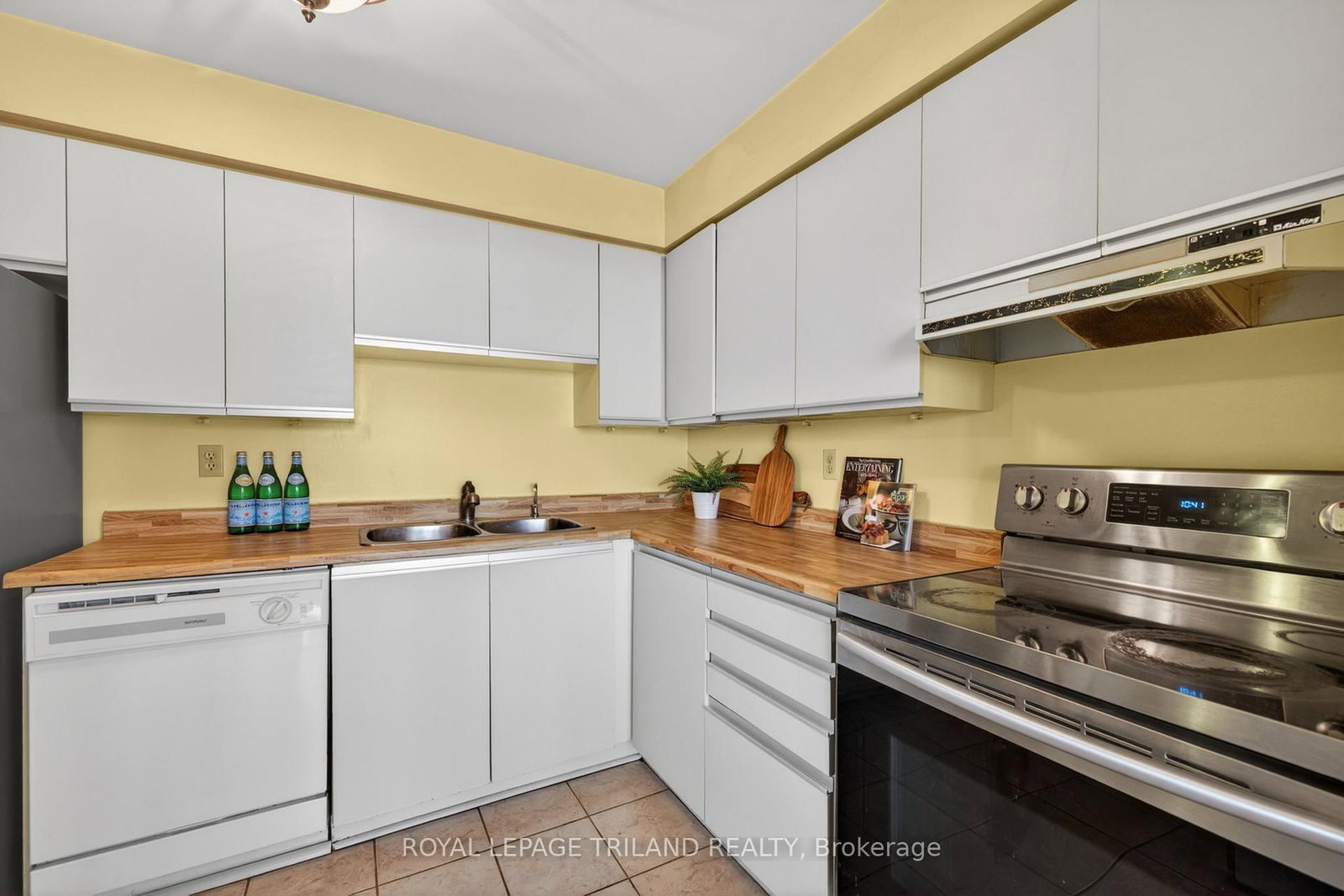 127 Belmont Drive, Unit 810 - Photo 18