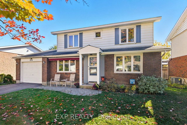 652 Glenhurst Crescent