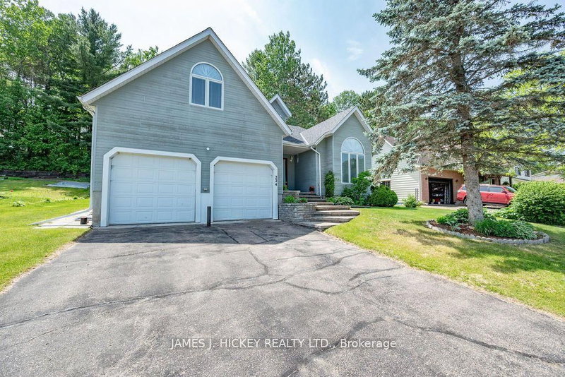 home for sale on 224 Thomas Street