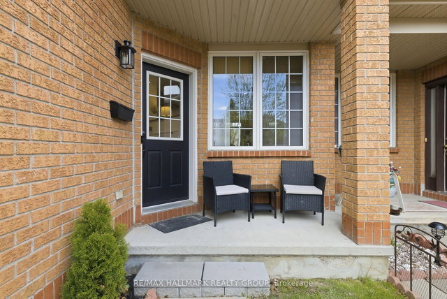 11 Binbury Way