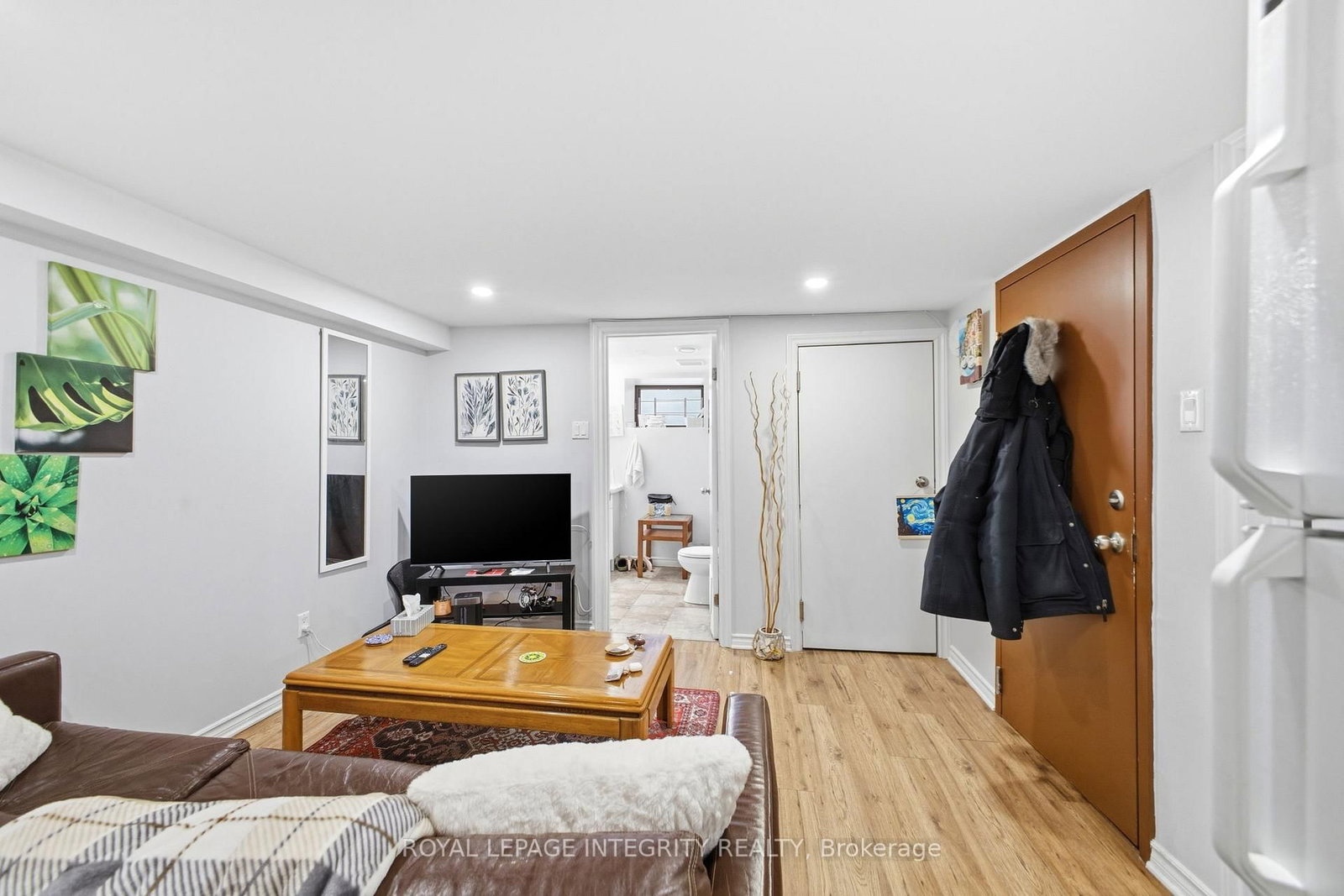 172 COBOURG Street, Unit B - Photo 17