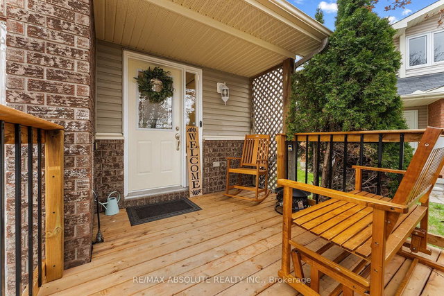 355 Fairbrooke Court