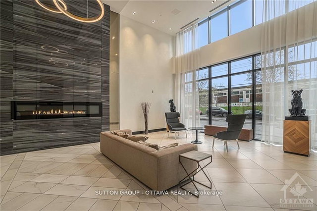 208 - 255 Bay Street